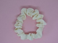 kleine scrunchie vanille